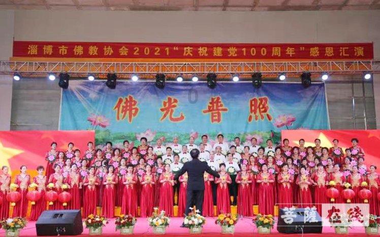 逃离诡异小镇