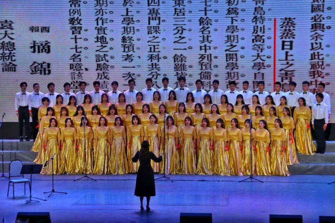救援落湖男孩